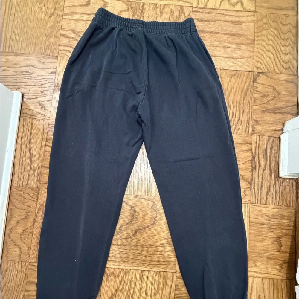 Nike Sweatpants - Picture 2 of 2